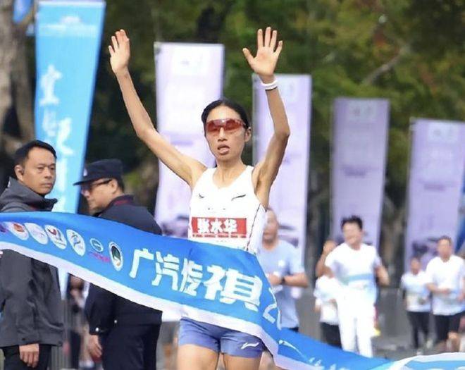 原創(chuàng)張水華2025年跑步收入達(dá)數(shù)十萬！未來4條路賺錢：其中3條都不好走