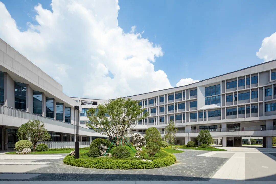 金螳螂 | 南京大學(xué)蘇州附屬幼兒園、小學(xué)、中學(xué)