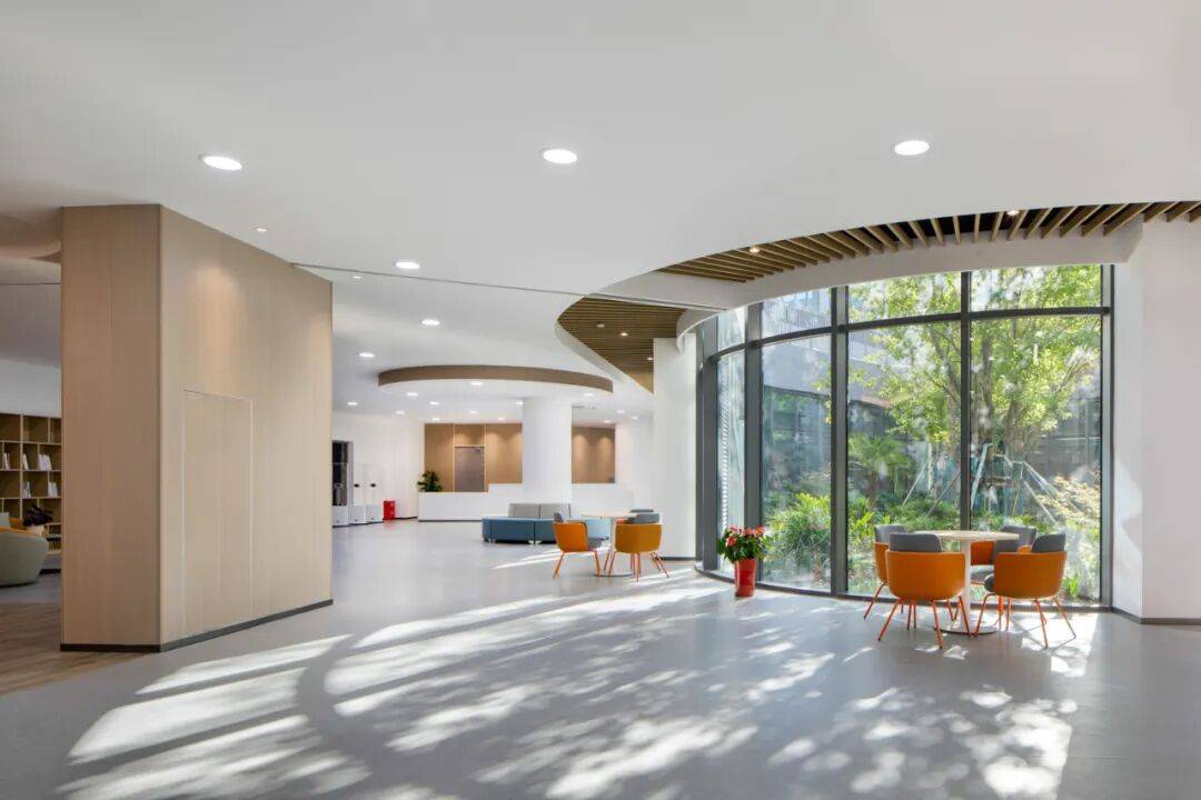 金螳螂 | 南京大學(xué)蘇州附屬幼兒園、小學(xué)、中學(xué)